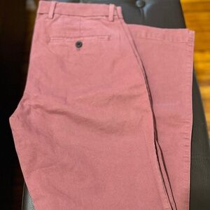 Gap | Men’s Essential Khakis (30x32) - Slim Fit